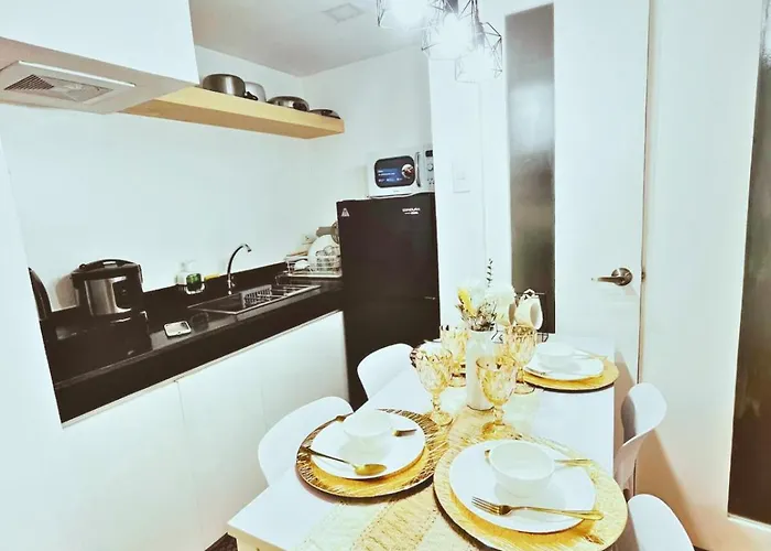 Apartment Cozy 2 Bedroom 2 Bath With Netflix And Karaoke Near Mrt Edsa Manila
